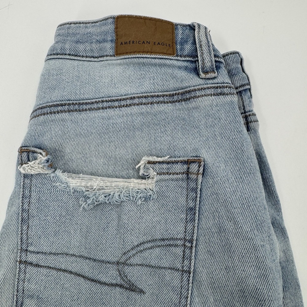 American Eagle Outfitters Mom Jeans Light Wash Distressed Ripped High Waisted